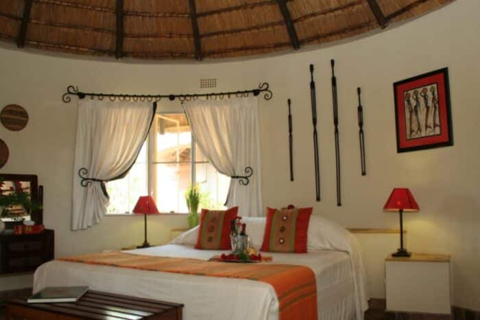 Cedarberg Travel | Mohlabetsi Safari Lodge